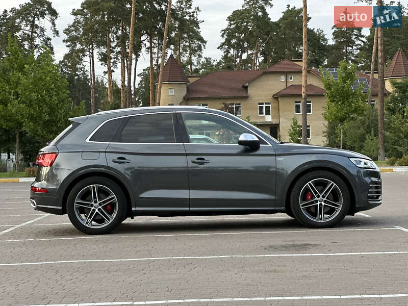 Внедорожник / Кроссовер Audi SQ5 2017 в Киеве