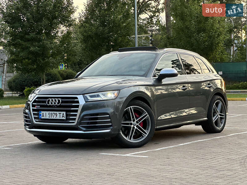 Внедорожник / Кроссовер Audi SQ5 2017 в 