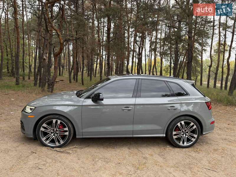 Внедорожник / Кроссовер Audi SQ5 2019 в Днепре