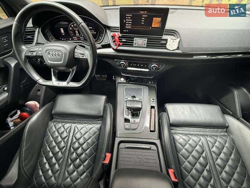 Внедорожник / Кроссовер Audi SQ5 2019 в Днепре
