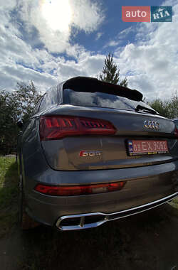 Внедорожник / Кроссовер Audi SQ5 2017 в 