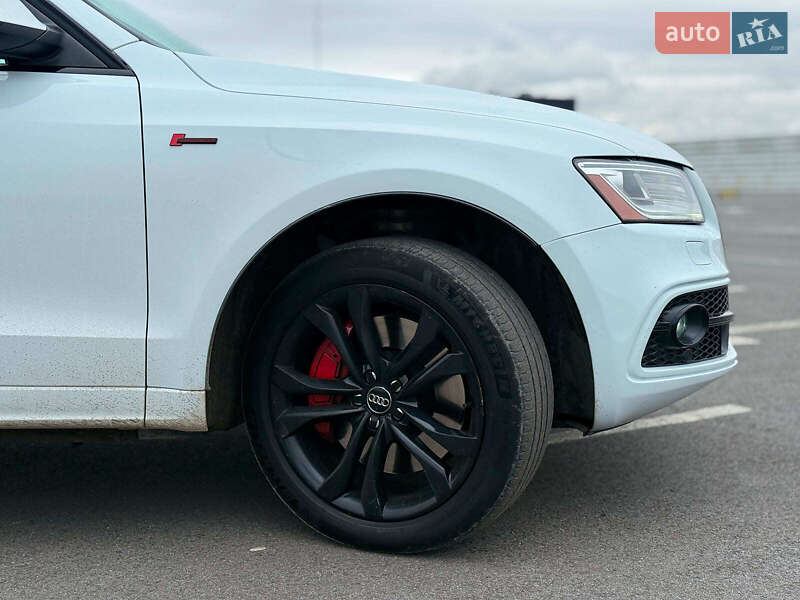 Позашляховик / Кросовер Audi SQ5 2014 в Львові