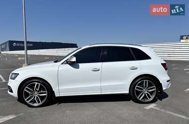 Внедорожник / Кроссовер Audi SQ5 2014 в 
