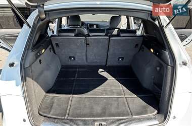 Внедорожник / Кроссовер Audi SQ5 2014 в 