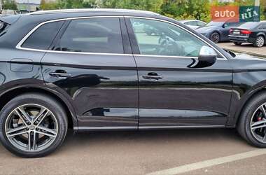 Внедорожник / Кроссовер Audi SQ5 2017 в 