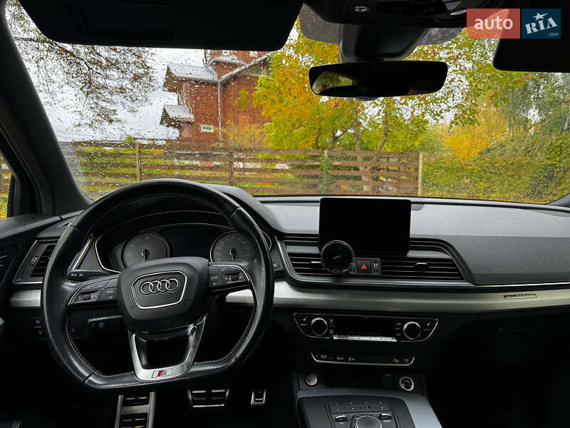 Внедорожник / Кроссовер Audi SQ5 2019 в Киеве
