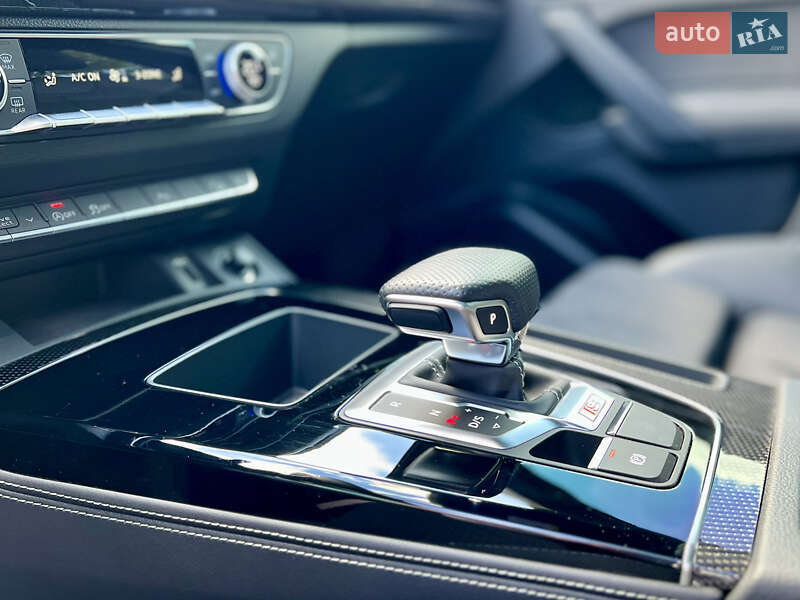Внедорожник / Кроссовер Audi SQ5 2021 в Киеве