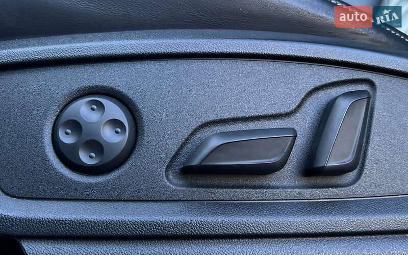 Позашляховик / Кросовер Audi SQ5 2019 в Львові фото 20 Позашляховик / Кросовер Audi SQ5 2019 в Львові