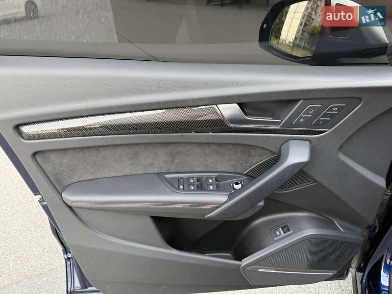 Позашляховик / Кросовер Audi SQ5 2020 в Києві фото 36 Позашляховик / Кросовер Audi SQ5 2020 в Києві