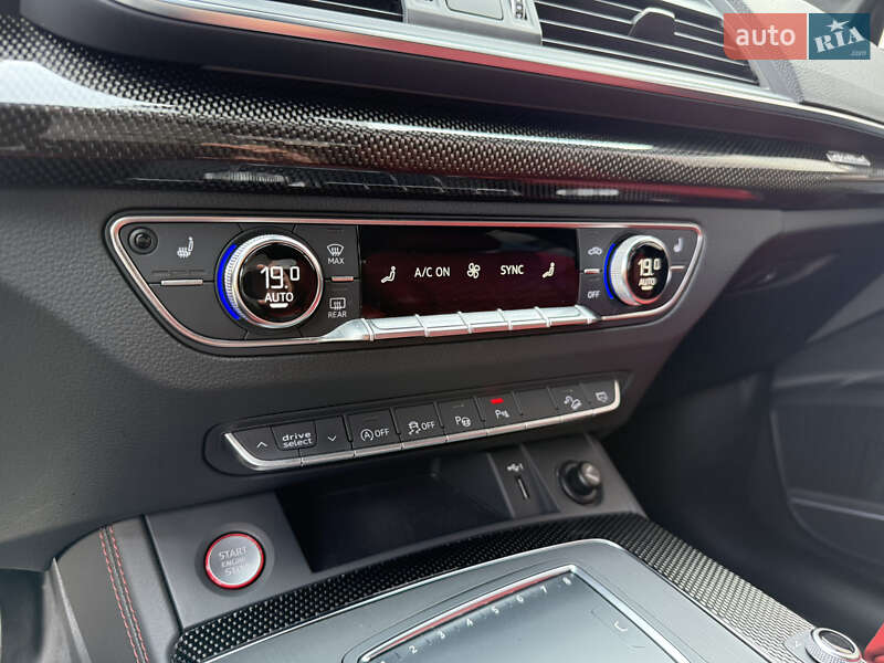 Позашляховик / Кросовер Audi SQ5 2020 в Києві фото 41 Позашляховик / Кросовер Audi SQ5 2020 в Києві