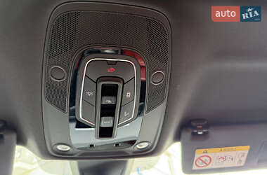 Позашляховик / Кросовер Audi SQ5 2020 в  фото 46 Позашляховик / Кросовер Audi SQ5 2020 в