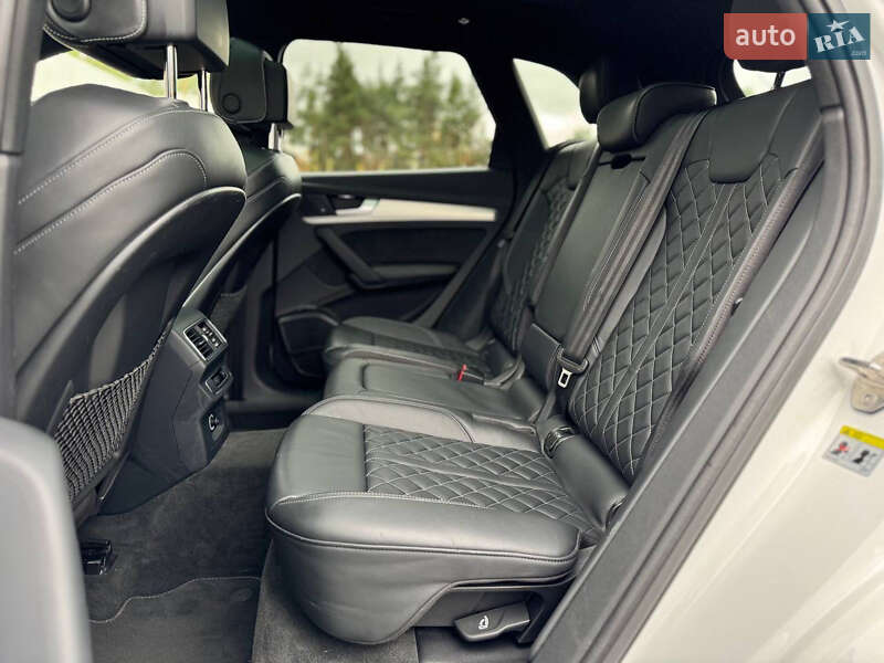 Позашляховик / Кросовер Audi SQ5 2018 в Києві фото 32 Позашляховик / Кросовер Audi SQ5 2018 в Києві