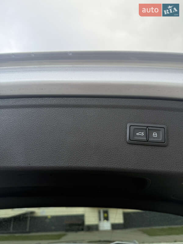 Внедорожник / Кроссовер Audi SQ5 2018 в Теплике фото 19 Внедорожник / Кроссовер Audi SQ5 2018 в Теплике