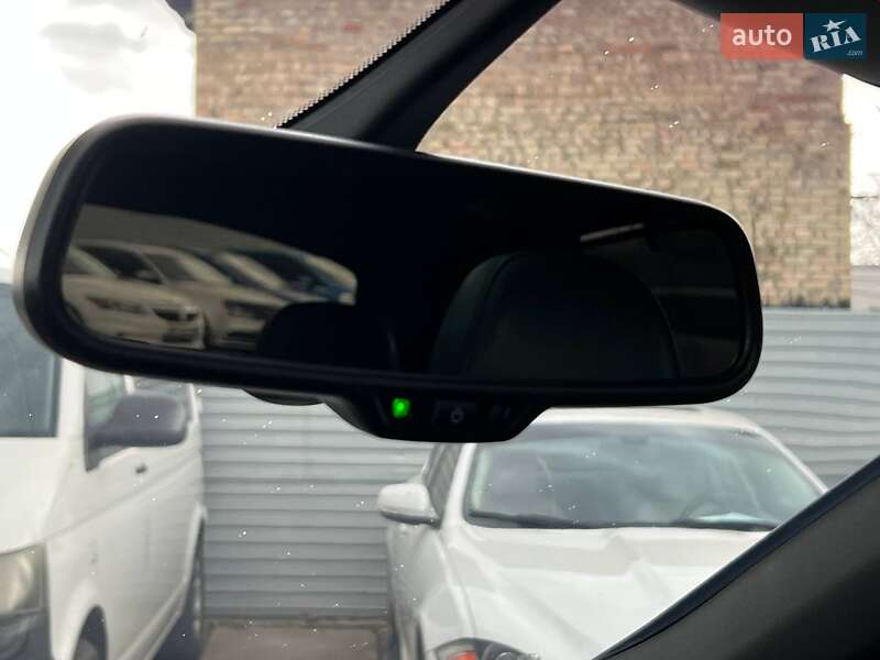 Внедорожник / Кроссовер Audi SQ5 2015 в Киеве