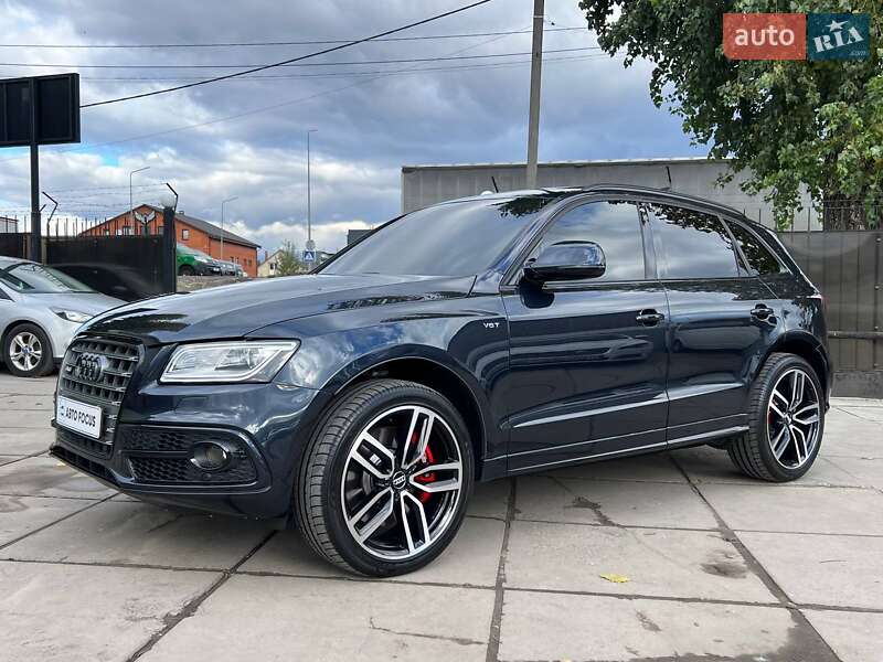 Внедорожник / Кроссовер Audi SQ5 2015 в Киеве