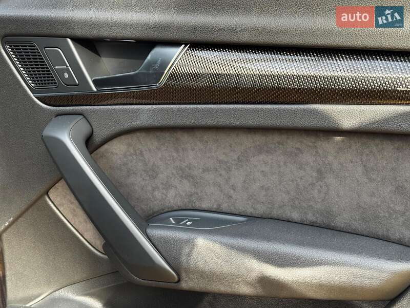 Позашляховик / Кросовер Audi SQ5 2017 в Києві фото 33 Позашляховик / Кросовер Audi SQ5 2017 в Києві