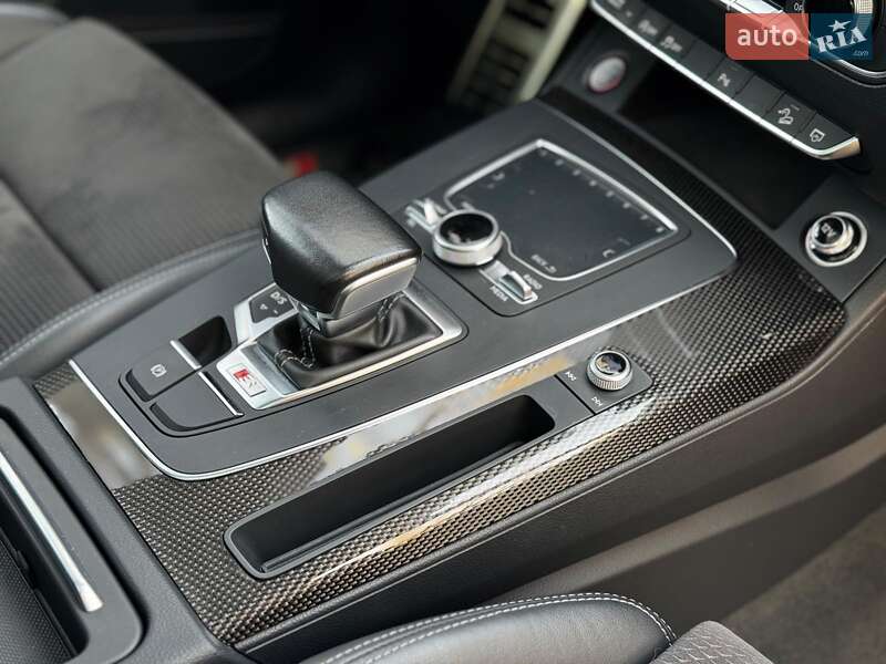 Позашляховик / Кросовер Audi SQ5 2017 в Києві фото 37 Позашляховик / Кросовер Audi SQ5 2017 в Києві