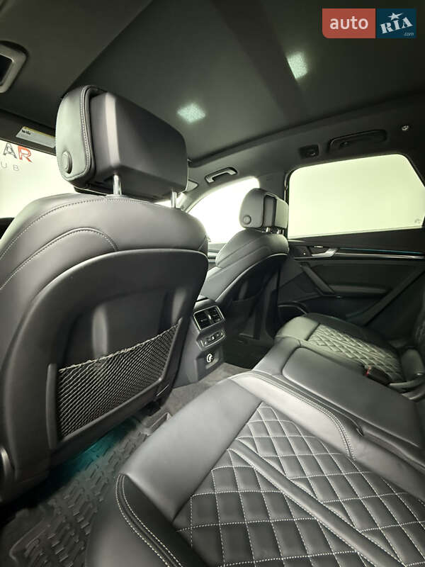 Позашляховик / Кросовер Audi SQ5 2017 в Одесі фото 39 Позашляховик / Кросовер Audi SQ5 2017 в Одесі