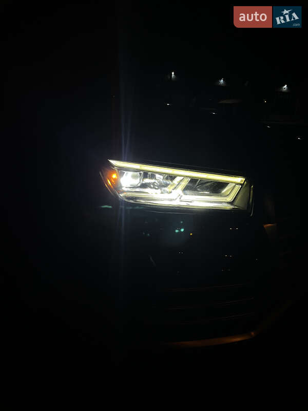 Позашляховик / Кросовер Audi SQ5 2018 в Києві фото 43 Позашляховик / Кросовер Audi SQ5 2018 в Києві