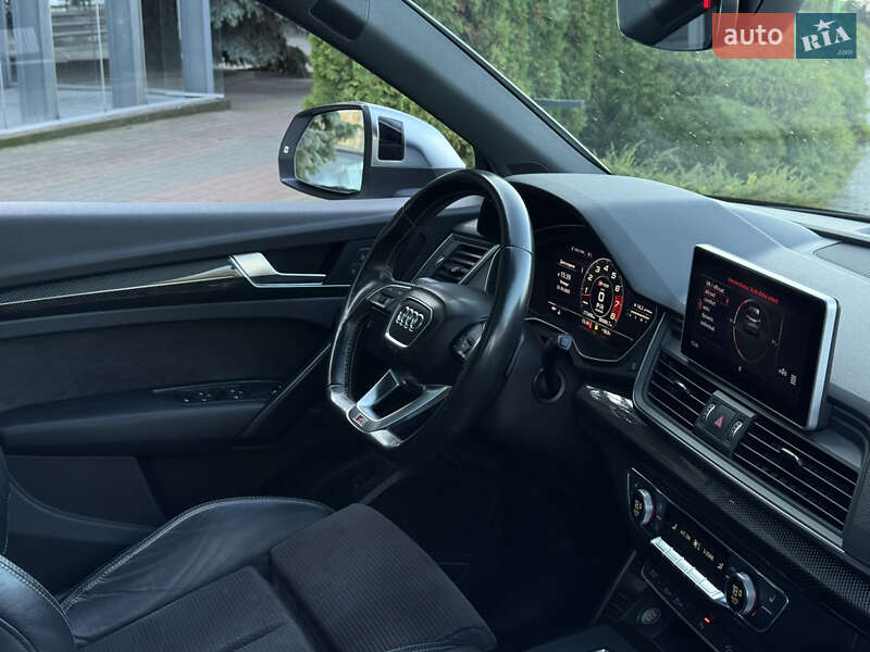 Внедорожник / Кроссовер Audi SQ5 2017 в Тернополе