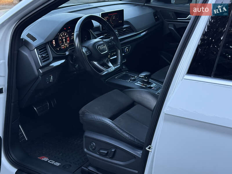 Внедорожник / Кроссовер Audi SQ5 2017 в Тернополе