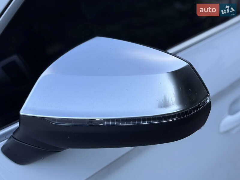 Внедорожник / Кроссовер Audi SQ5 2017 в Тернополе