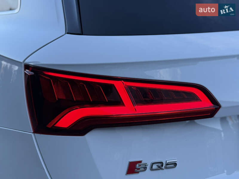 Внедорожник / Кроссовер Audi SQ5 2017 в Тернополе