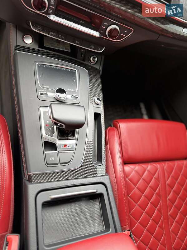 Позашляховик / Кросовер Audi SQ5 2018 в Києві фото 22 Позашляховик / Кросовер Audi SQ5 2018 в Києві