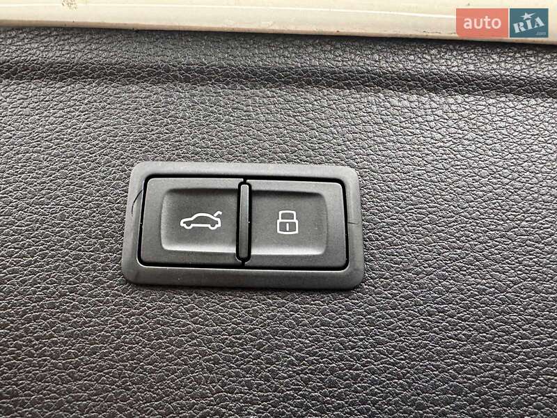 Позашляховик / Кросовер Audi SQ5 2019 в Києві фото 12 Позашляховик / Кросовер Audi SQ5 2019 в Києві