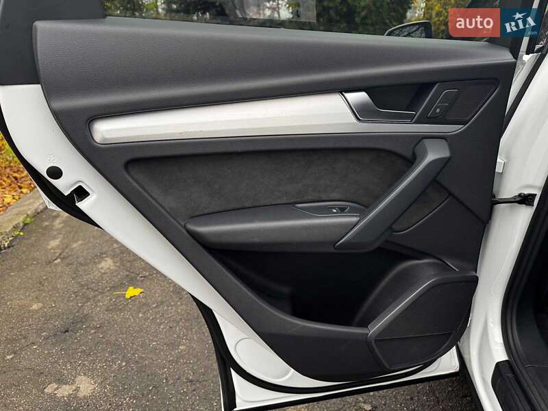 Позашляховик / Кросовер Audi SQ5 2019 в Києві фото 33 Позашляховик / Кросовер Audi SQ5 2019 в Києві