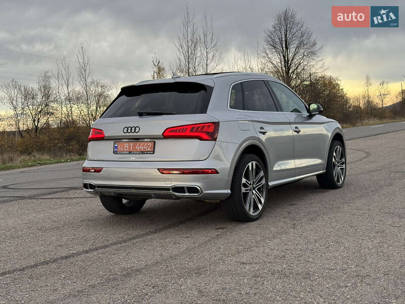 Позашляховик / Кросовер Audi SQ5 2018 в Долині