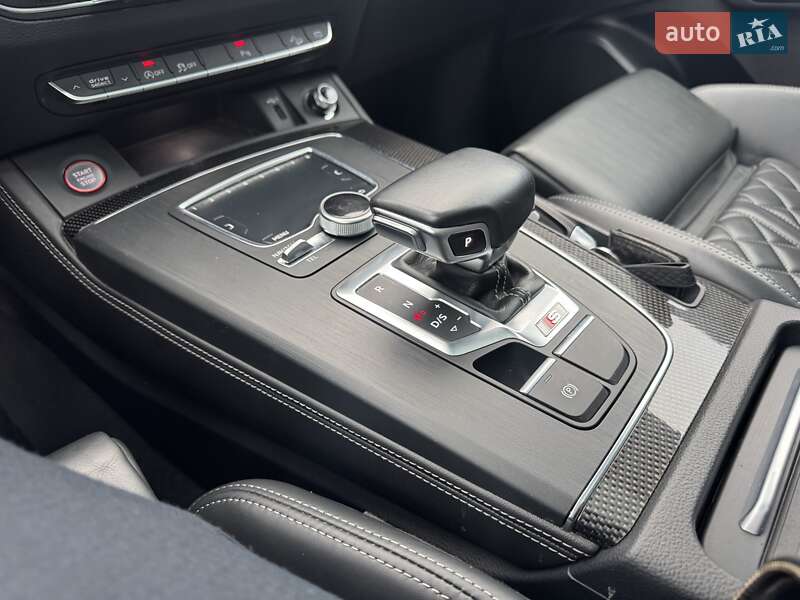 Позашляховик / Кросовер Audi SQ5 2019 в Тернополі