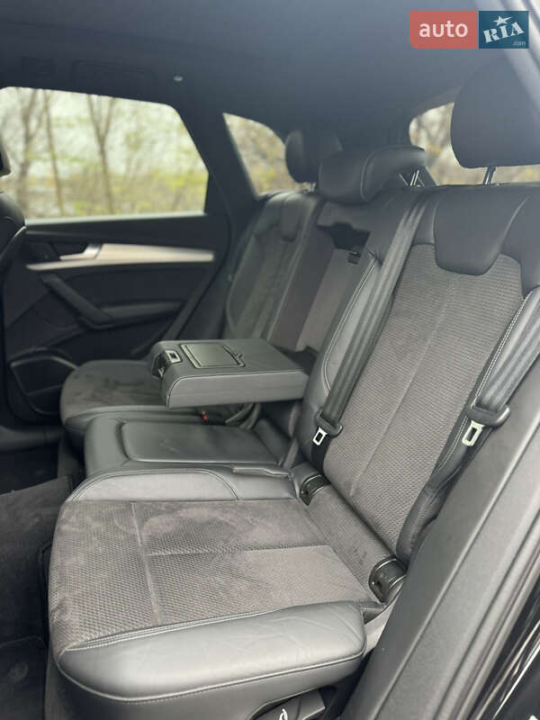 Внедорожник / Кроссовер Audi SQ5 2018 в Киеве