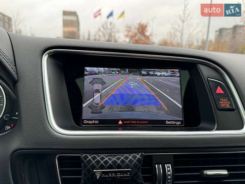 Позашляховик / Кросовер Audi SQ5 2015 в Києві