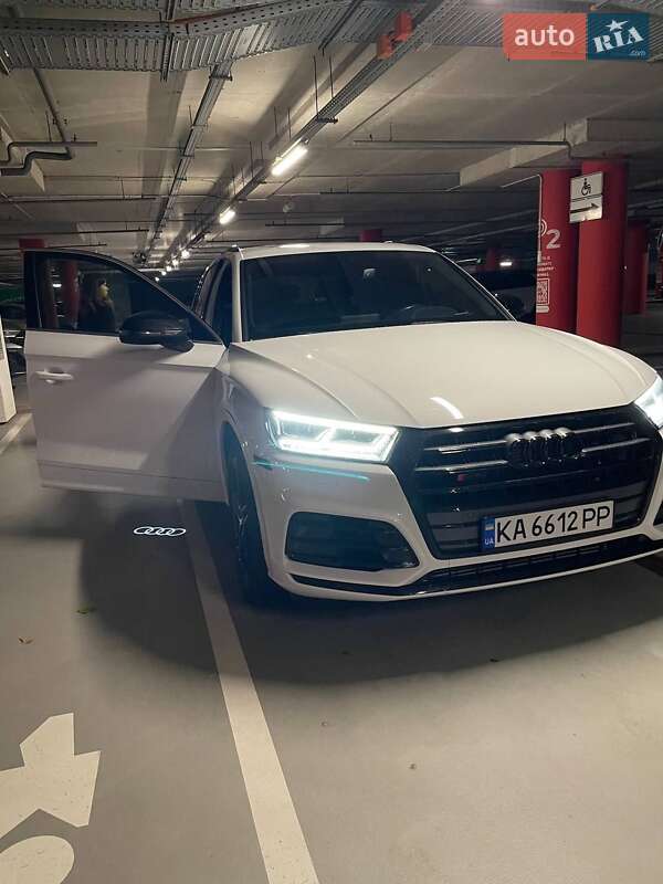 Внедорожник / Кроссовер Audi SQ5 2018 в Киеве фото 6 Внедорожник / Кроссовер Audi SQ5 2018 в Киеве