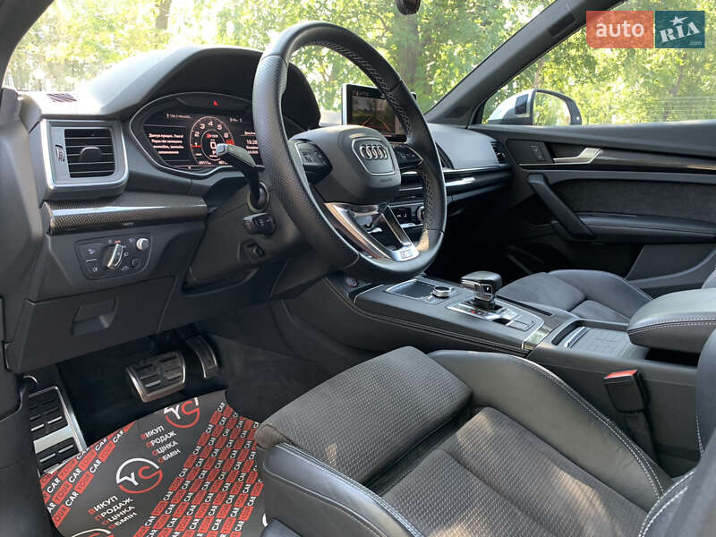 Позашляховик / Кросовер Audi SQ5 2018 в Києві