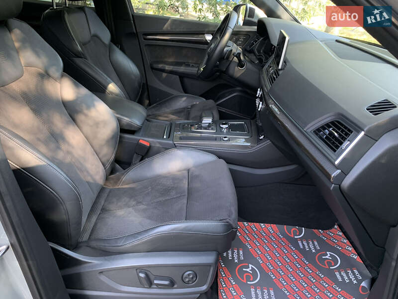 Позашляховик / Кросовер Audi SQ5 2018 в Києві