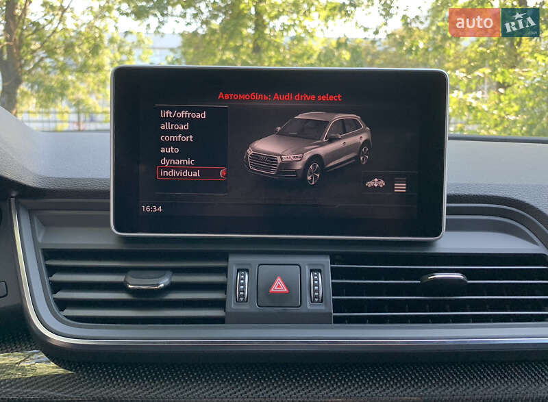Позашляховик / Кросовер Audi SQ5 2018 в Києві
