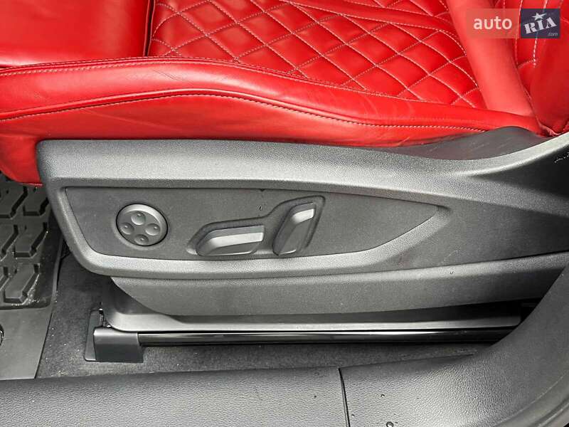 Позашляховик / Кросовер Audi SQ5 2018 в Києві фото 41 Позашляховик / Кросовер Audi SQ5 2018 в Києві