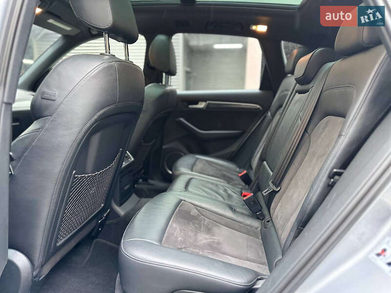 Внедорожник / Кроссовер Audi SQ5 2014 в Киеве