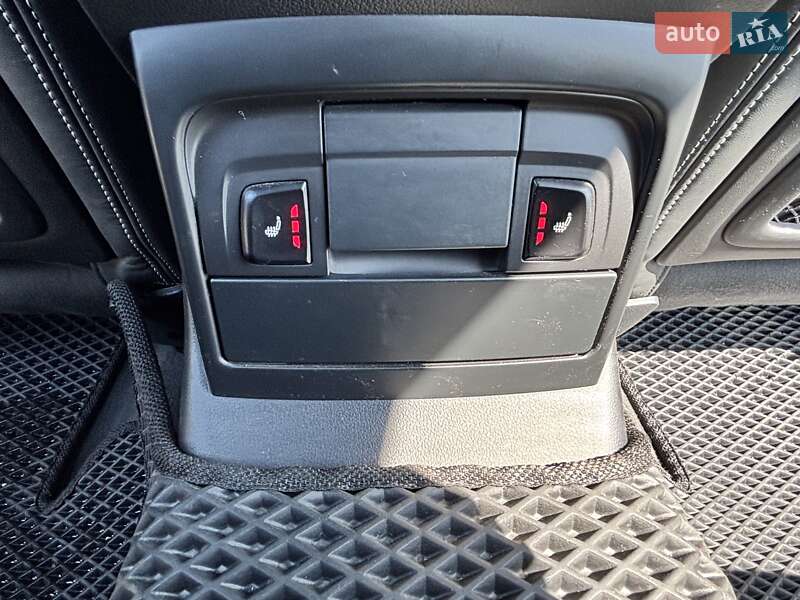 Позашляховик / Кросовер Audi SQ5 2014 в Львові фото 19 Позашляховик / Кросовер Audi SQ5 2014 в Львові