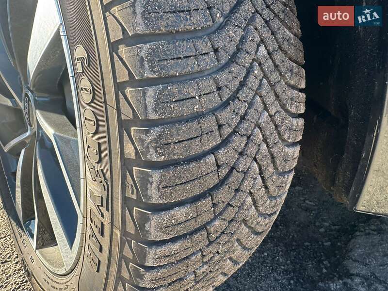 Внедорожник / Кроссовер Audi SQ5 2022 в Тернополе