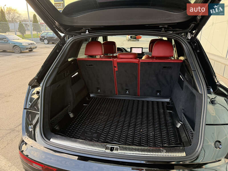 Позашляховик / Кросовер Audi SQ5 2023 в Полтаві