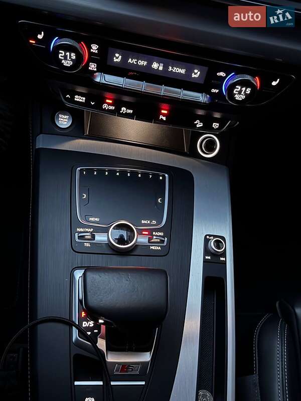 Позашляховик / Кросовер Audi SQ5 2017 в Києві