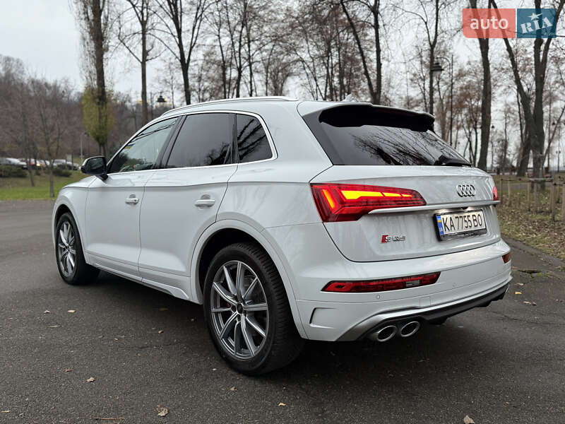 Позашляховик / Кросовер Audi SQ5 2021 в Києві фото 13 Позашляховик / Кросовер Audi SQ5 2021 в Києві