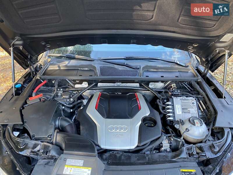 Внедорожник / Кроссовер Audi SQ5 2019 в Киеве