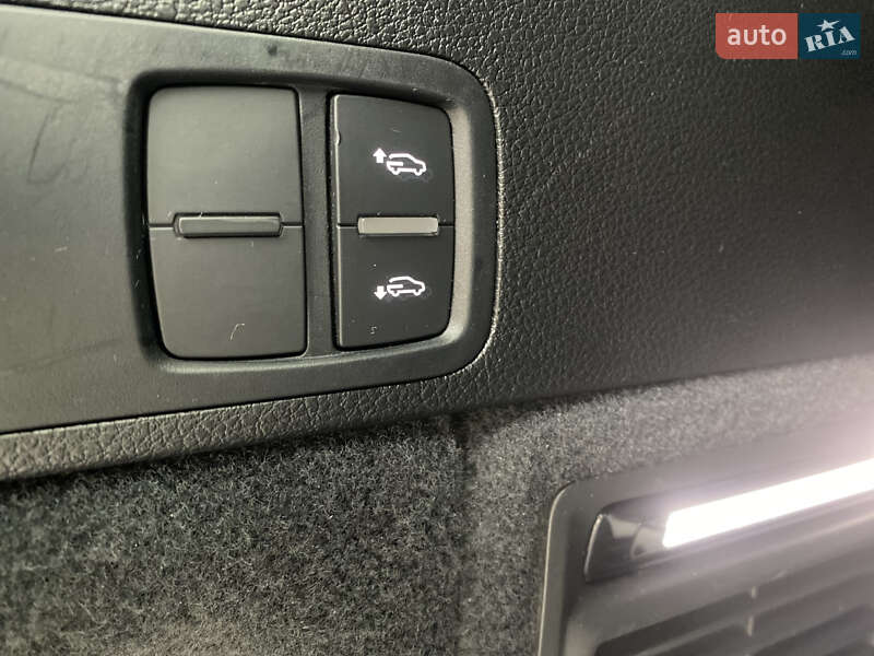 Позашляховик / Кросовер Audi SQ5 2023 в Києві