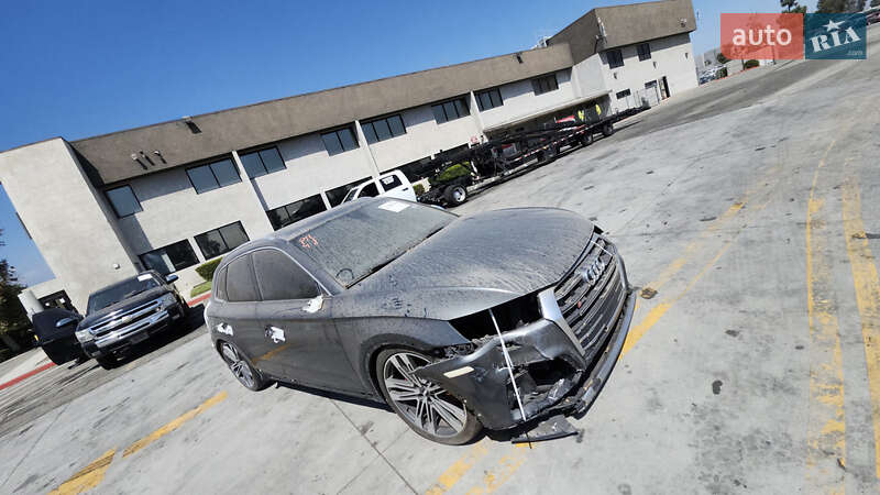 Внедорожник / Кроссовер Audi SQ5 2018 в Луцке