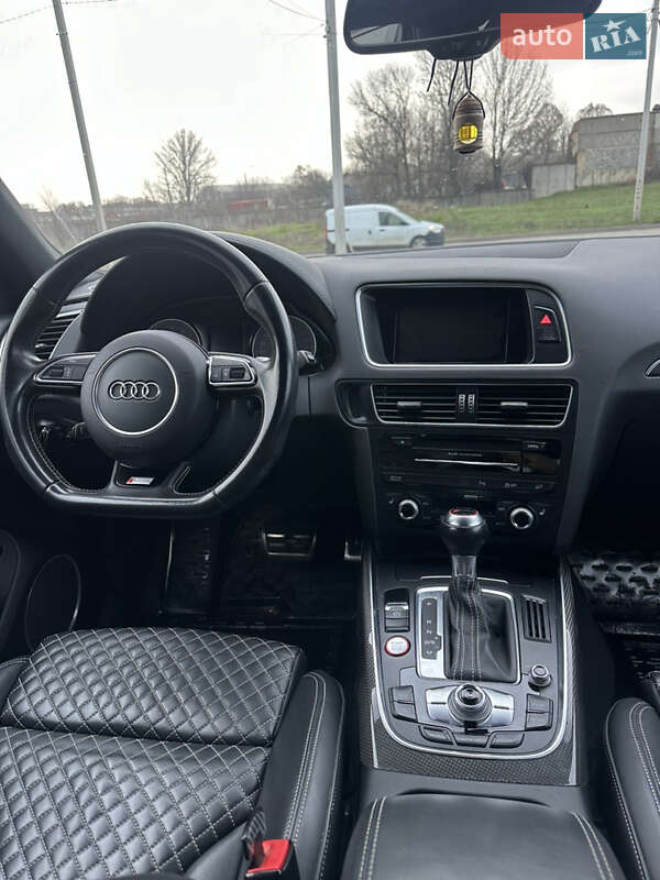 Внедорожник / Кроссовер Audi SQ5 2016 в Кропивницком