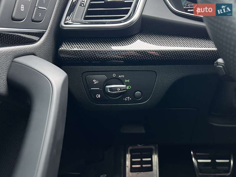 Внедорожник / Кроссовер Audi SQ5 2021 в Киеве